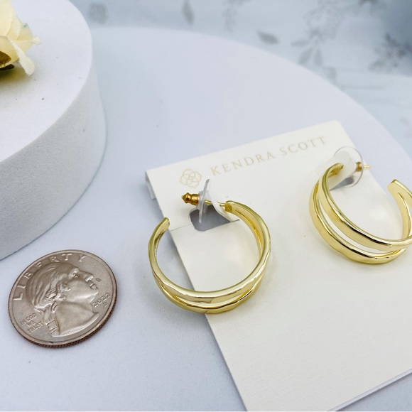 Kendra Scott  Zorte Split Hoop Earrings in Gold Firm price - Picture 3 of 8